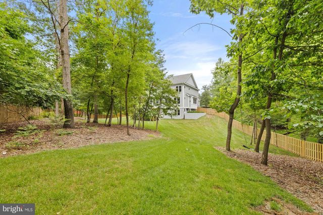 2236 LAUREL RIDGE RD, Vienna, VA 22181