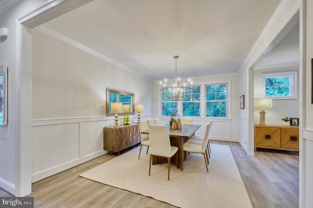 2236 LAUREL RIDGE RD, Vienna, VA 22181