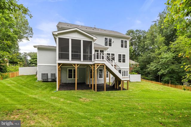 2236 LAUREL RIDGE RD, Vienna, VA 22181