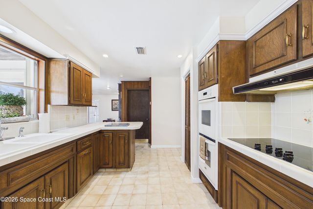 215 Sand Pine Road, Indialantic, FL 32903