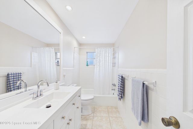 215 Sand Pine Road, Indialantic, FL 32903