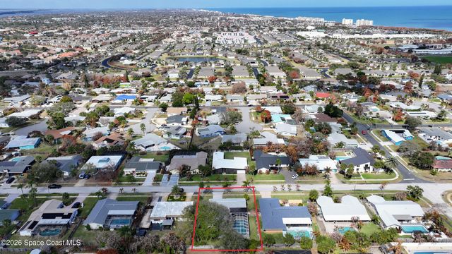 215 Sand Pine Road, Indialantic, FL 32903