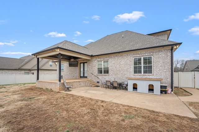 1728 North Side Dr, Murfreesboro, TN 37130