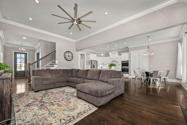 1728 North Side Dr, Murfreesboro, TN 37130