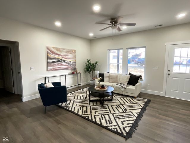 17 Sunnyside Lane, Spencer, IN 47460