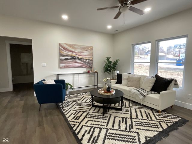 17 Sunnyside Lane, Spencer, IN 47460