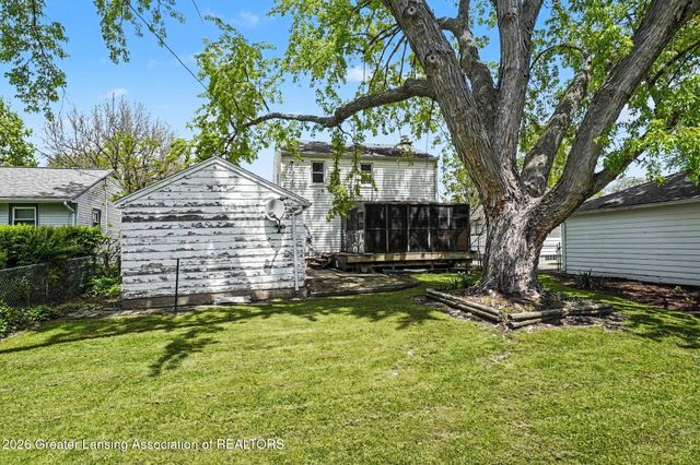 1927 Cooper Avenue, Lansing, MI 48910
