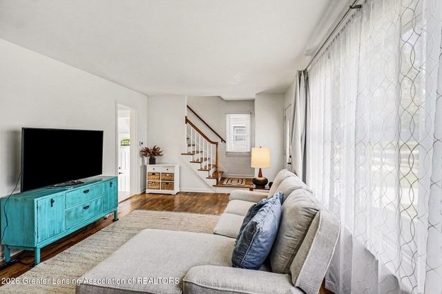 1927 Cooper Avenue, Lansing, MI 48910
