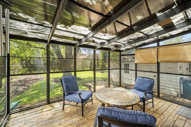 1927 Cooper Avenue, Lansing, MI 48910