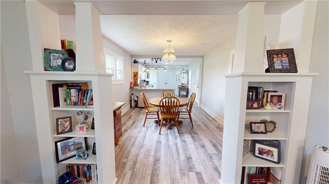 13972 E Nighthawk Road, Nevada, MO 64772