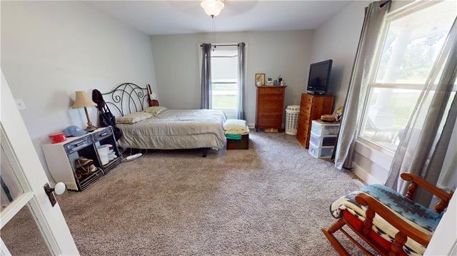 13972 E Nighthawk Road, Nevada, MO 64772