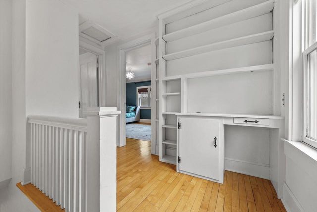 2005 E Beverly ROAD, Shorewood, WI 53211