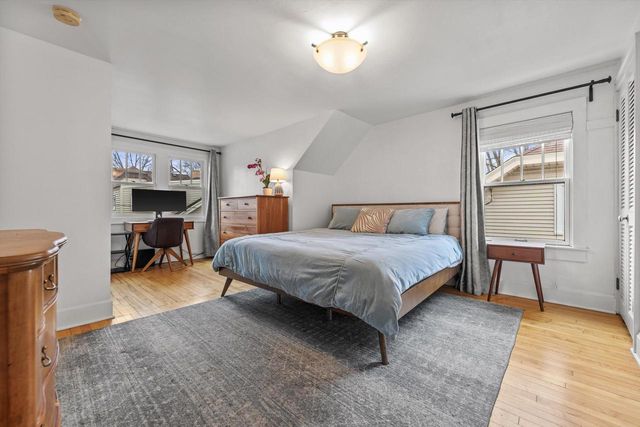 2005 E Beverly ROAD, Shorewood, WI 53211