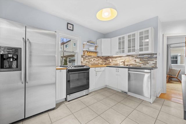 2005 E Beverly ROAD, Shorewood, WI 53211