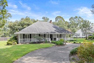 17713 Coffee Rd, Baton Rouge, LA 70817