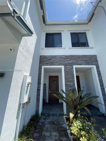 10890 SW 235th St 1, Homestead, FL 33032