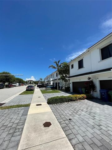 10890 SW 235th St 1, Homestead, FL 33032