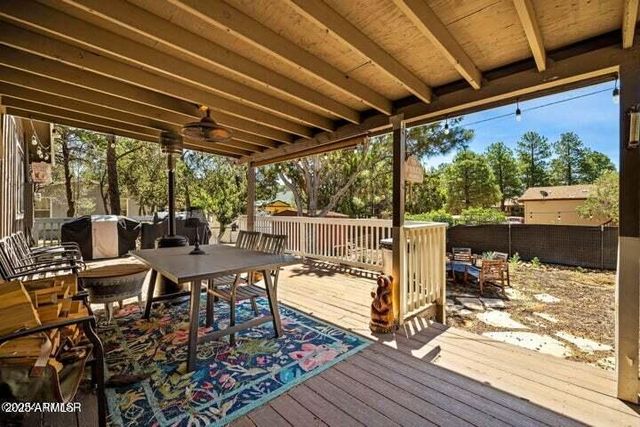 3355 LITTLE PINE Drive, Overgaard, AZ 85933