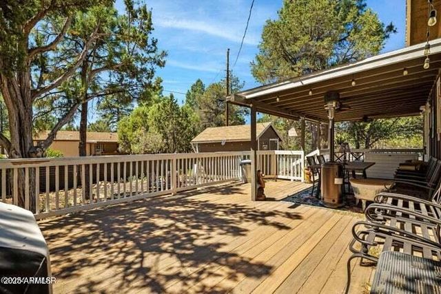 3355 LITTLE PINE Drive, Overgaard, AZ 85933