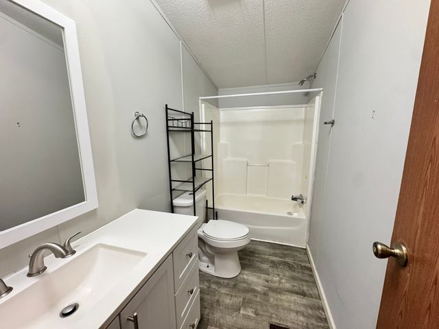 10028 Old Alto Hwy, Decherd, TN 37324