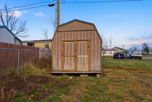 182 Boardwalk, Morehead, KY 40351