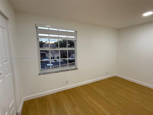 8530 W Southgate Shores Cir 1, Tamarac, FL 33321