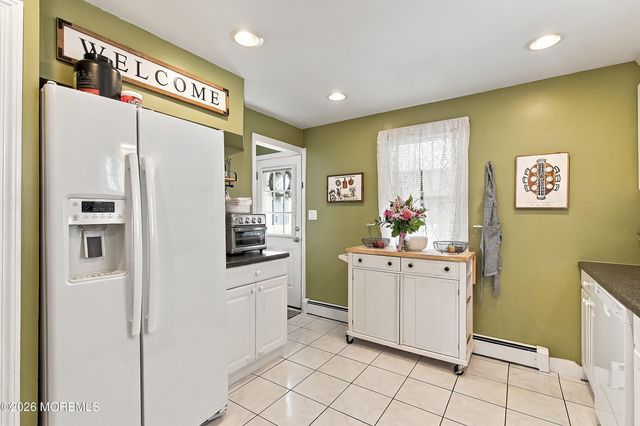 2 Helen Avenue, Freehold, NJ 07728