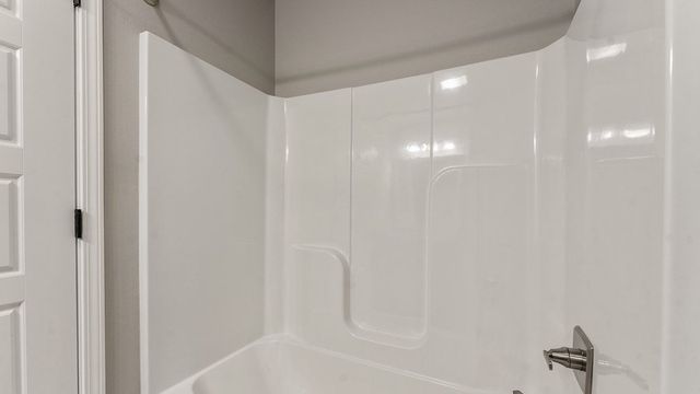 6005 NW Hoover Street, Bentonville, AR 72713