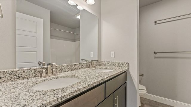 6005 NW Hoover Street, Bentonville, AR 72713