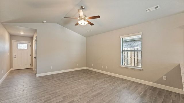 6005 NW Hoover Street, Bentonville, AR 72713