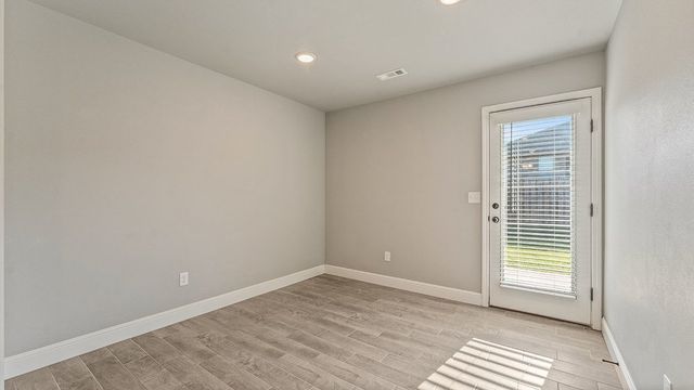 6005 NW Hoover Street, Bentonville, AR 72713