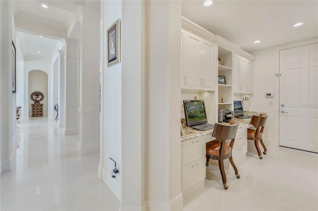 Image 16 of property listing at 9245 SOUTHERN BREEZE DRIVE, Orlando, FL 32836