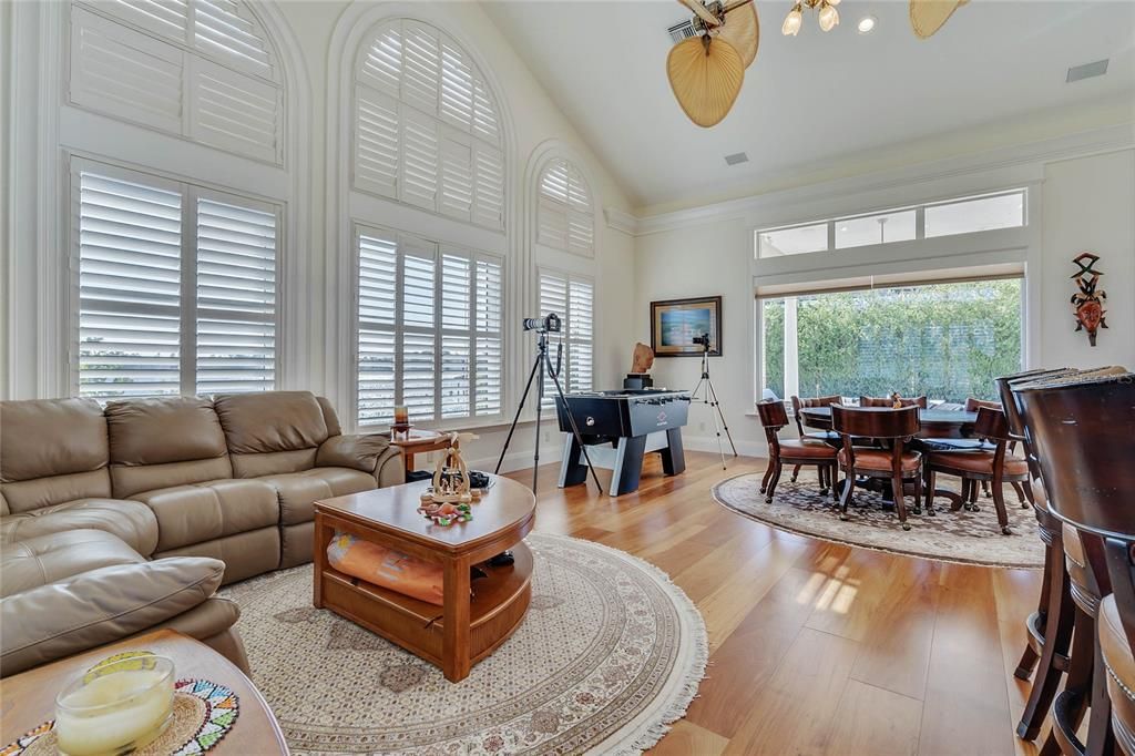 Image 27 of property listing at 9245 SOUTHERN BREEZE DRIVE, Orlando, FL 32836