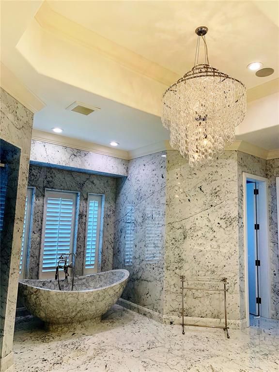 Image 35 of property listing at 9245 SOUTHERN BREEZE DRIVE, Orlando, FL 32836