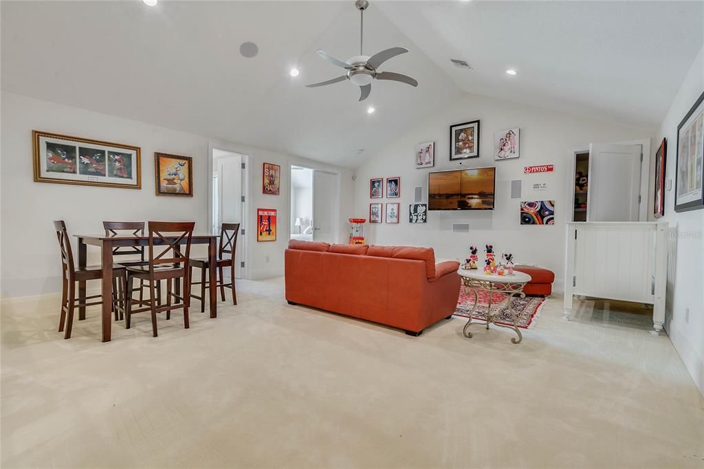 Image 41 of property listing at 9245 SOUTHERN BREEZE DRIVE, Orlando, FL 32836