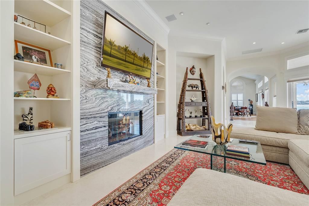 Image 6 of property listing at 9245 SOUTHERN BREEZE DRIVE, Orlando, FL 32836