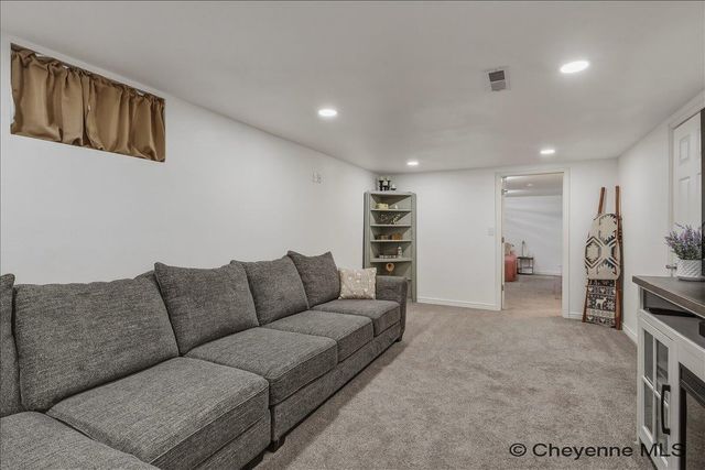 1018 TAFT AVE, Cheyenne, WY 82001