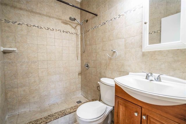 1980 NE 38th Street 3, Oakland Park, FL 33308