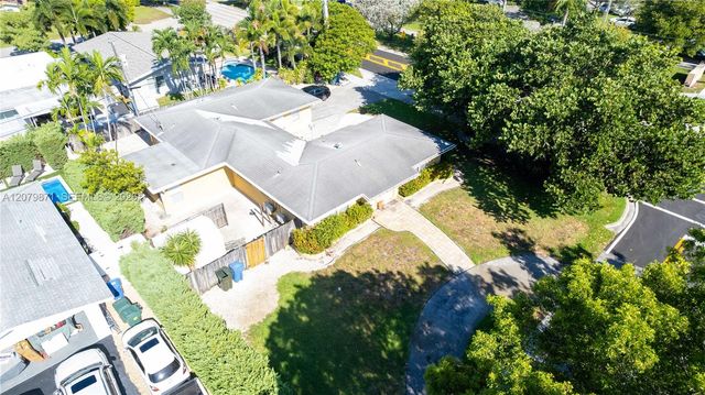 1980 NE 38th Street 3, Oakland Park, FL 33308