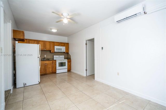 1980 NE 38th Street 3, Oakland Park, FL 33308