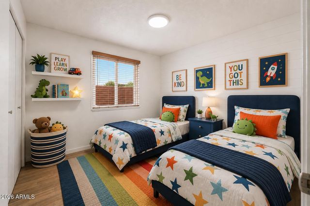 1988 E OXFORD Drive, Tempe, AZ 85283