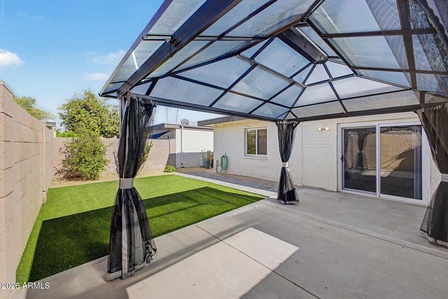 1988 E OXFORD Drive, Tempe, AZ 85283