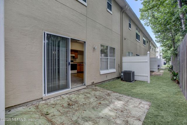 5260 COLLINS Road, 1305, Jacksonville, FL 32244