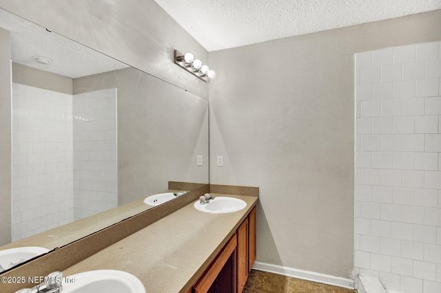 5260 COLLINS Road, 1305, Jacksonville, FL 32244