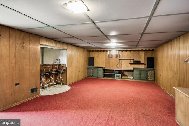 820 JAMESTOWN RD, Blackwood, NJ 08012