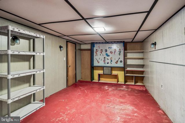 820 JAMESTOWN RD, Blackwood, NJ 08012