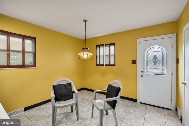 820 JAMESTOWN RD, Blackwood, NJ 08012