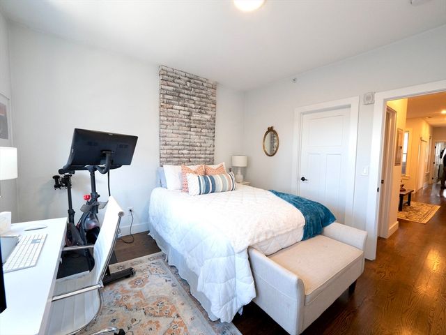 65 Border Street 4, Boston, MA 02128