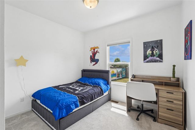4704 NE Briarwood Drive, Ankeny, IA 50021