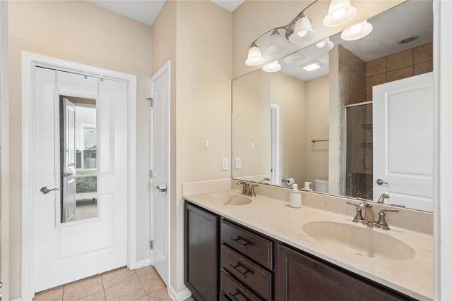 4704 NE Briarwood Drive, Ankeny, IA 50021